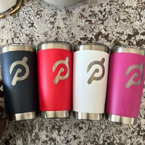Set of 4 (20oz) Yeti tumblers brand new never used